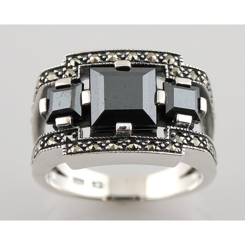 bague style ancien en argent et hématite